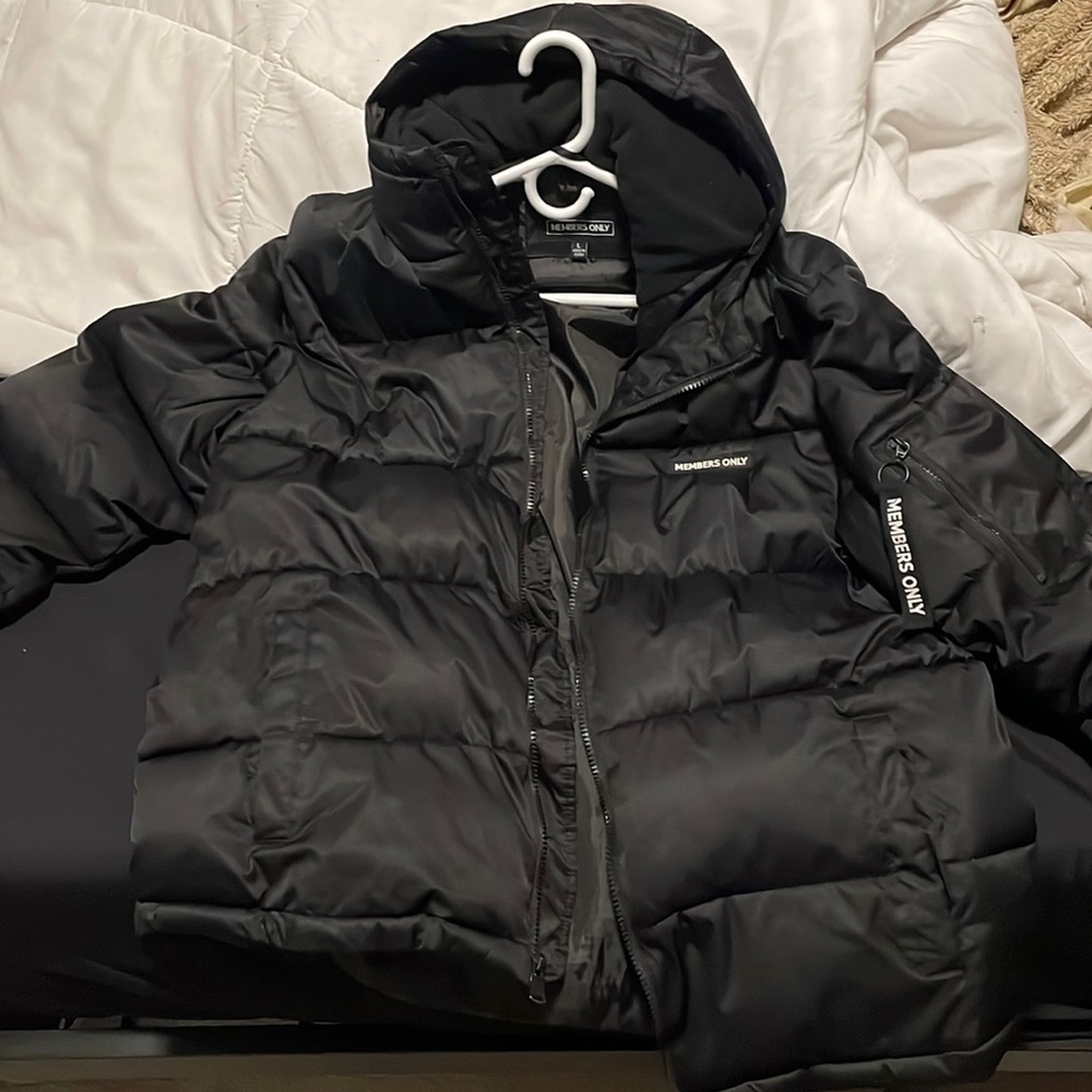 MEMBERS ONLY, BLACK, LARGE
